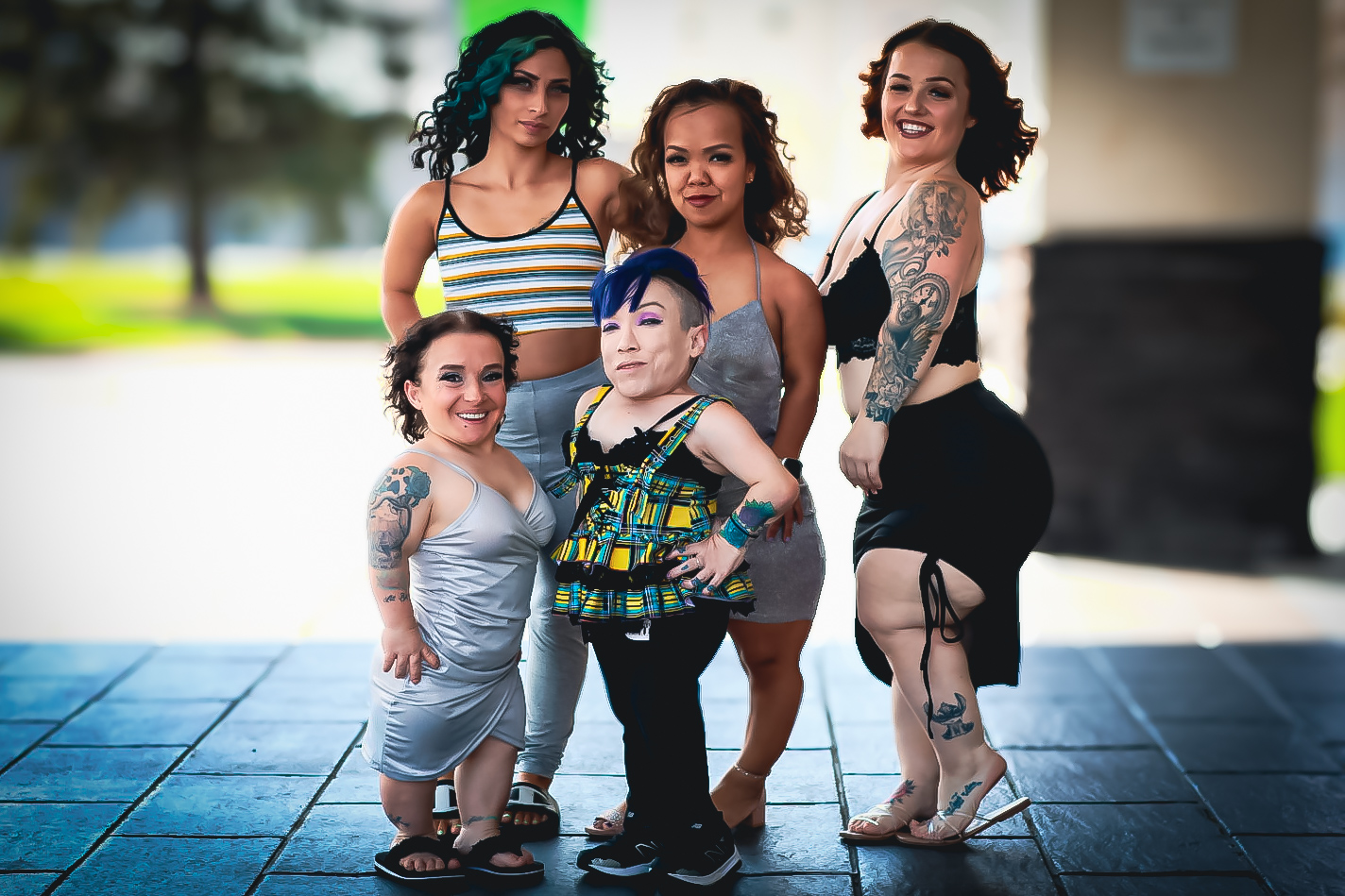 Mini Mistresses live moment 1